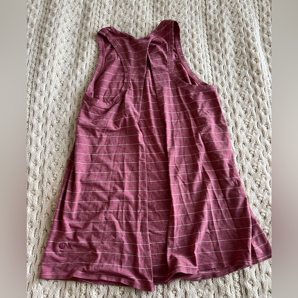 Lululemon tank - Picture 3 of 4